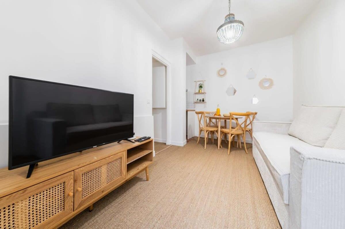 Jolie 2 Pieces 35M2 Bien Equipee 4P - Paris 20 - Flat-Guest Exterior foto