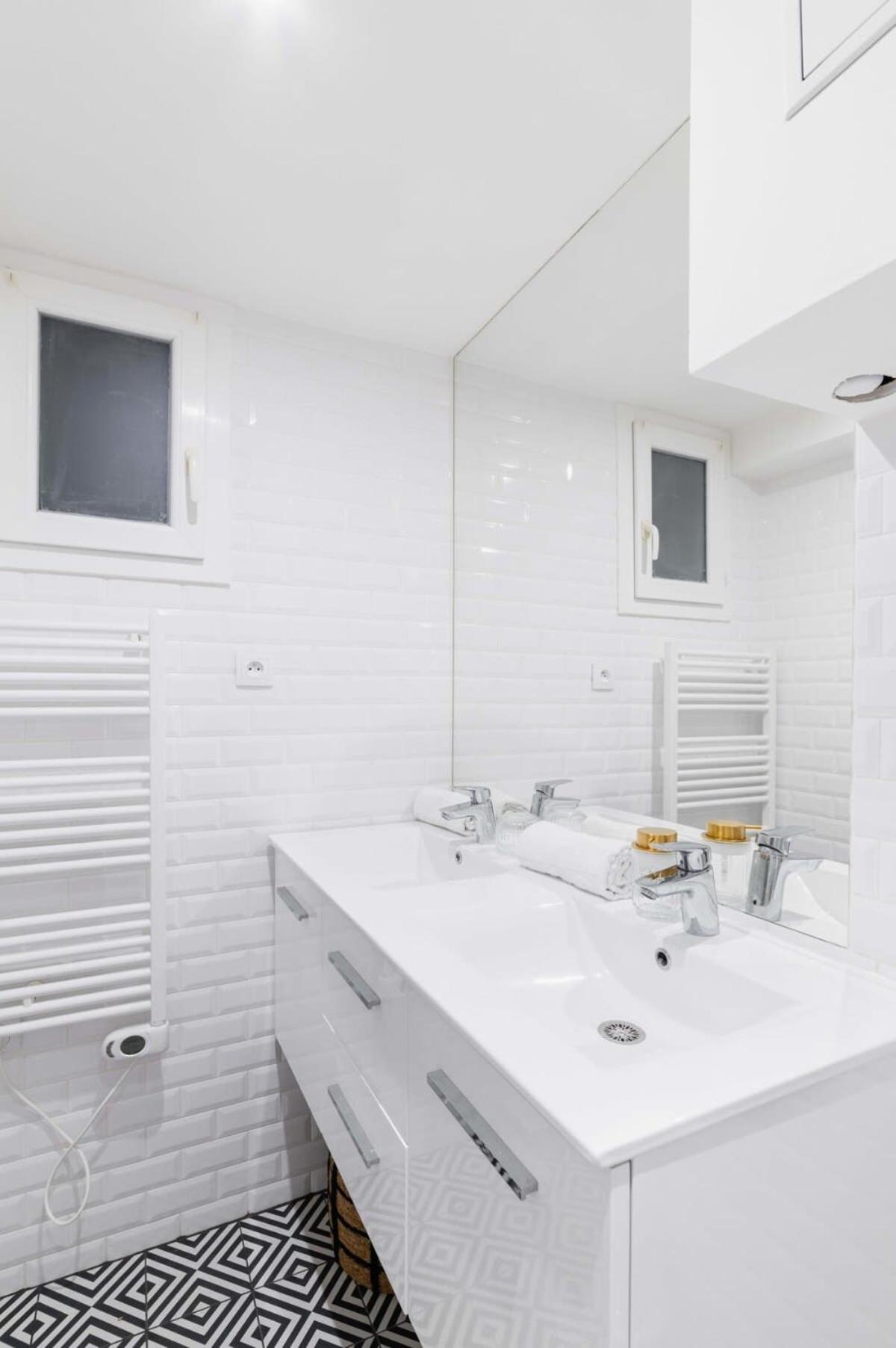Jolie 2 Pieces 35M2 Bien Equipee 4P - Paris 20 - Flat-Guest Exterior foto